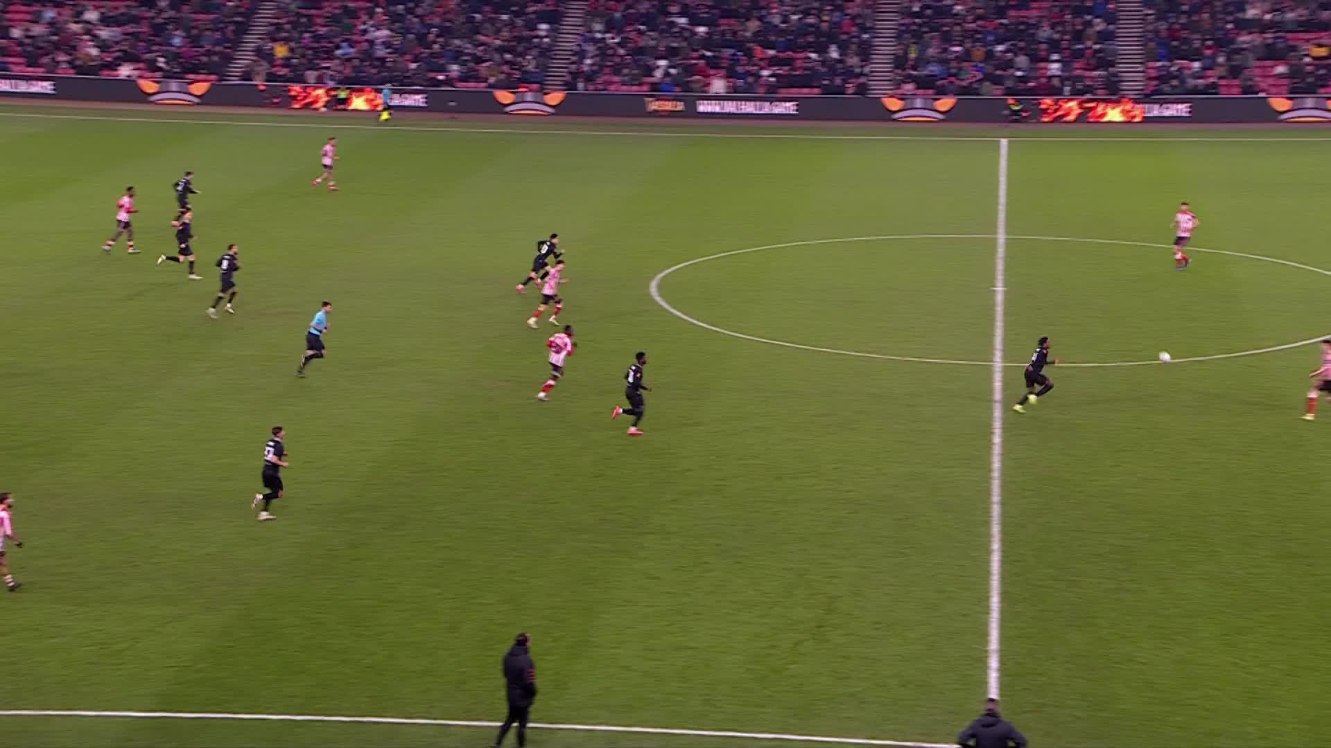 Niall Ennis with the pace in behind for @stokecity ⚡️#EmiratesFACup