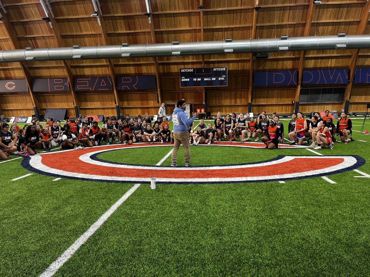 iwuflagfb's tweet photo. Coach Valenzuela spent her Saturday up at the Chicago Bears Girls Flag Football League camp!

#TGOE https://t.co/92lbVngdL9