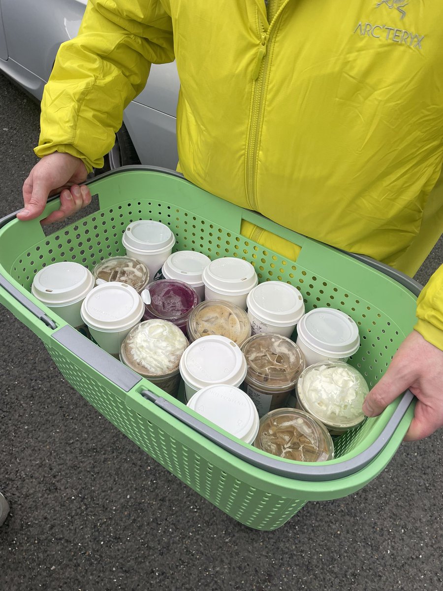 Hele’s Iceland tweet media