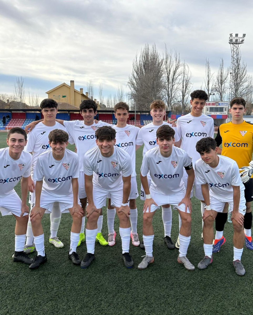 Mora_CF's tweet photo. ⏸️ Final del partido 
🏆 Juvenil Preferente 

📋 CD Villacañas 1-3 @Mora_CF 
⚽️ Jorge
⚽️ Pablo Navarro
⚽️ Pablo Gomez 

#VillacañasMora #MoraCF_Juvenil⚪️⚪️ https://t.co/bwfnaoEJG8