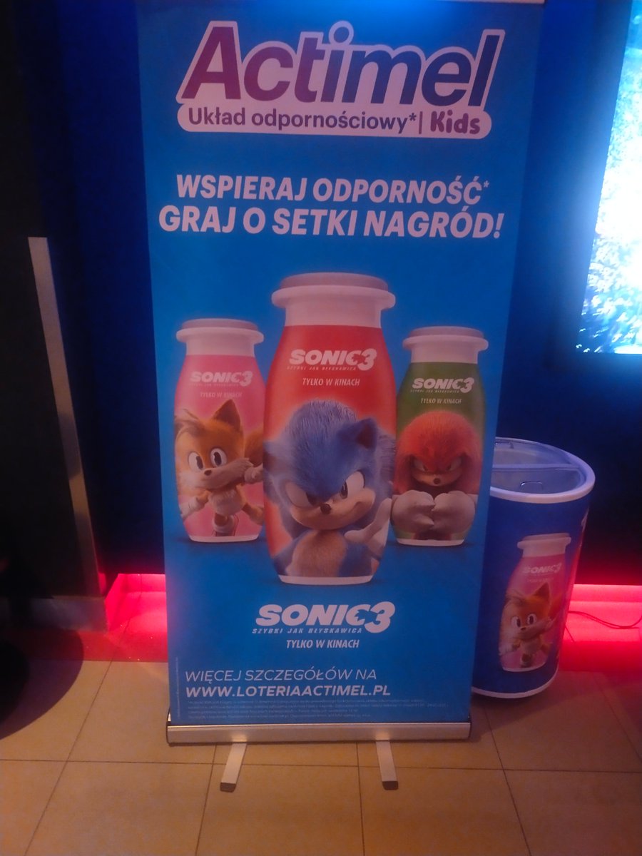 szylish_guy0025's tweet photo. Jestem na seansie nowego Vegi.

Jeżeli w przeciągu najbliższych trzech godzin nie dam żadnego znaku życia tutaj, to prawdopodobnie oznacza, że umarłem w trakcie oglądania PUT(IN)a. #PutinFilm

Życzcie mi szczęścia. 😞

Niebieski Pierdolec i Złoto na pocieszenie dla was. ☺️ https://t.co/Fwb3IzoV9f