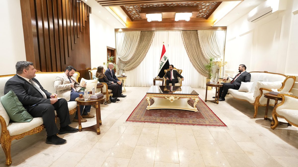 محمد الحلبوسي (@alhalboosii) on Twitter photo استقبلنا السفيرَ البريطاني<a href="/SCHitchenFCDO/">Stephen Hitchen FCDO</a> وبحث اللقاء تعزيز العلاقات والتعاون الثنائي بمختلف المجالات، وأهمية دعم الحكومة في تنفيذ المشاريع الاستثمارية وبما ينعكس إيجاباً على البلدين. كما ناقش اللقاء تطورات الأوضاع في المنطقة، وسبل تعزيز الجهود الإقليمية والدولية لحفظ أمن واستقرار استقبلنا السفيرَ البريطاني<a href="/SCHitchenFCDO/">Stephen Hitchen FCDO</a> وبحث اللقاء تعزيز العلاقات والتعاون الثنائي بمختلف المجالات، وأهمية دعم الحكومة في تنفيذ المشاريع الاستثمارية وبما ينعكس إيجاباً على البلدين. كما ناقش اللقاء تطورات الأوضاع في المنطقة، وسبل تعزيز الجهود الإقليمية والدولية لحفظ أمن واستقرار