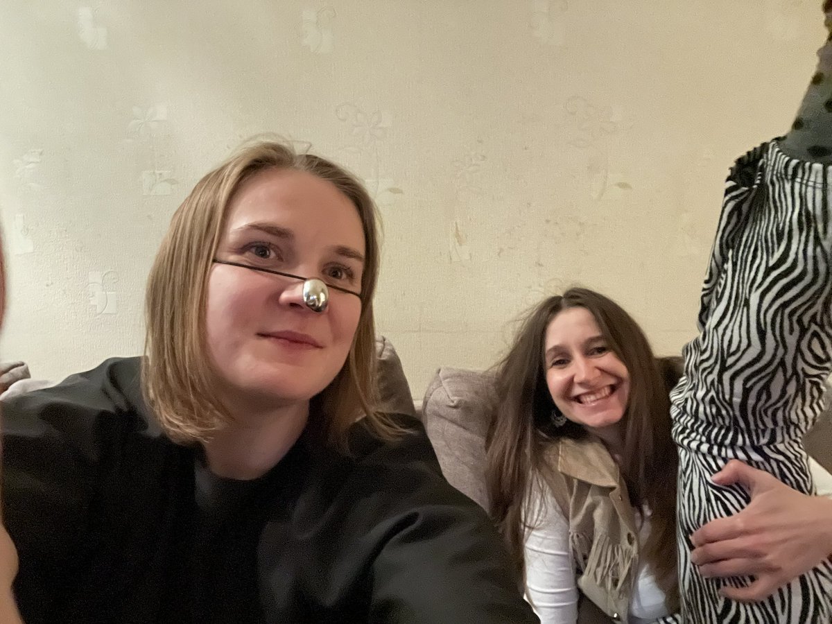 Мы с <a href="/odindiscomfort/">доктор твоего теста</a> — mighty boosh