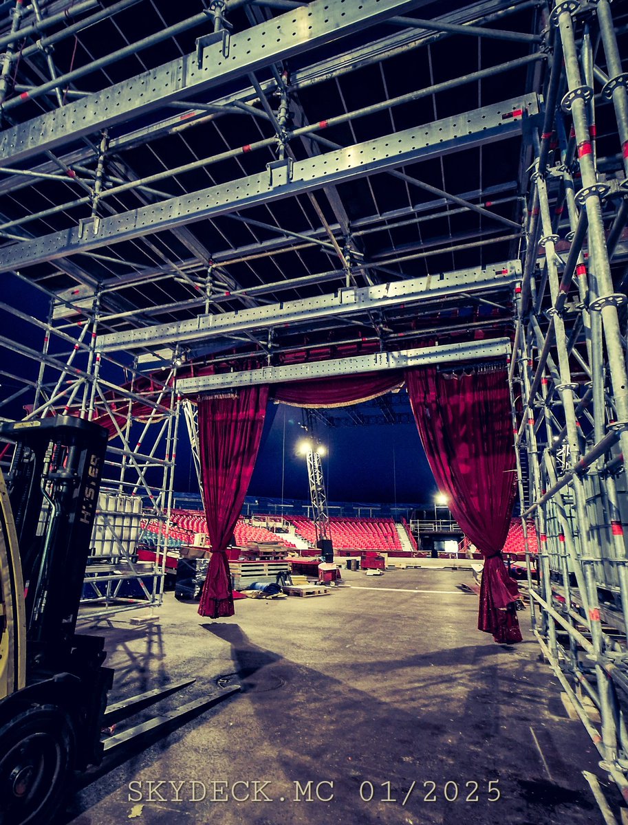 skydeck_monaco's tweet photo. ✨️ "...J´aurais voulu être un artiste..." 🎪 https://t.co/Uf3djUHkNK