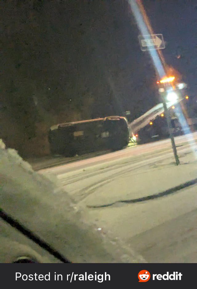 drivingun's tweet photo. awww eepy car https://t.co/hMe158LVnO