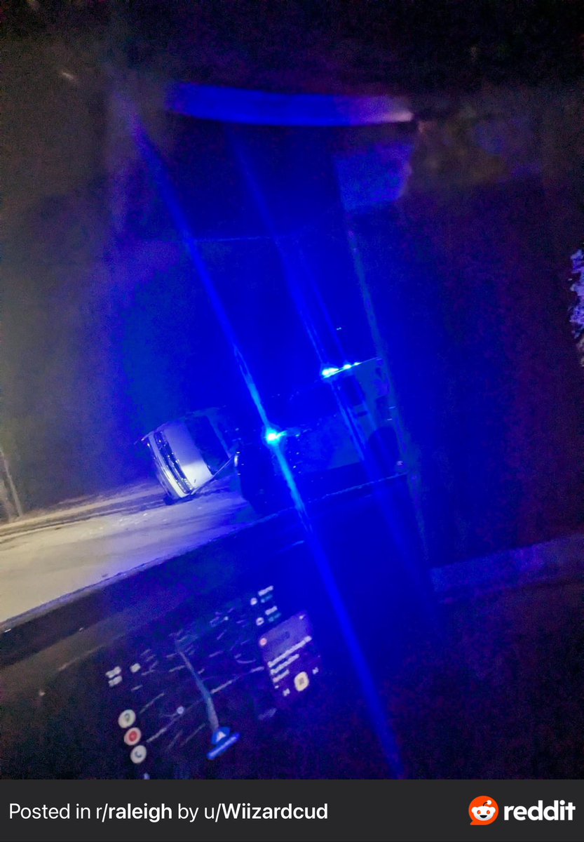 drivingun's tweet photo. awww eepy car https://t.co/hMe158LVnO