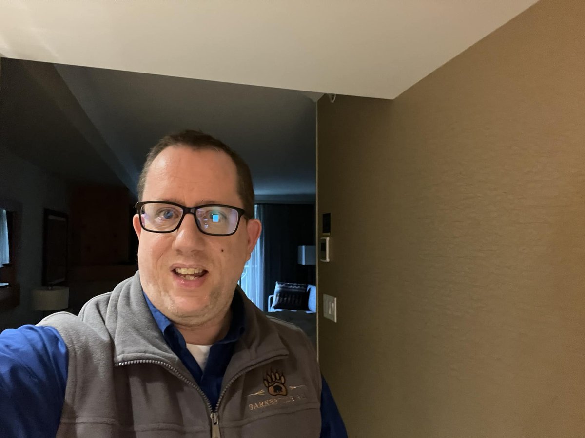 sforseth000's tweet image. Always great to check in with Fraser Lake Mayor Sarrah Storey while in Williams Lake and chat all things local government 

Relationship building in BC Local Government so important as it helps to serve one's constituents' ... 
#WilliamsLake #FraserLakeBC #RelationshipBuilding
