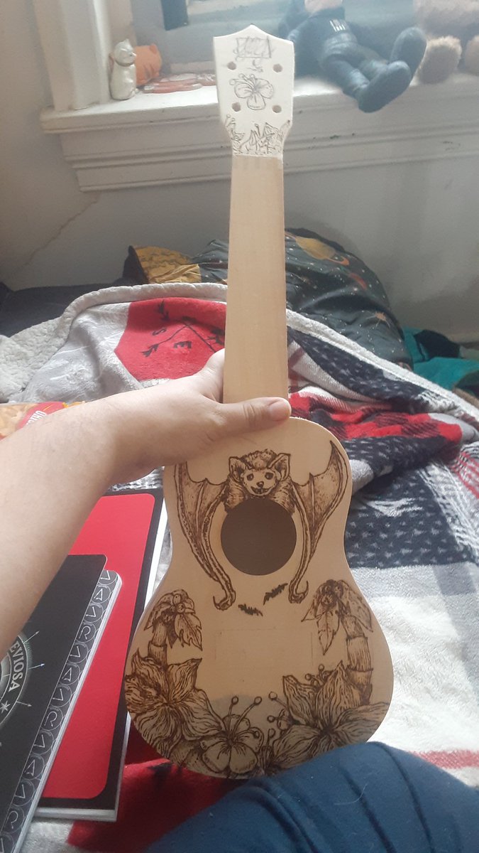 ZeekieZu28's tweet photo. More burn progress made on ukulele. Just have to burn the back of the neck yet. https://t.co/hxzBzD6UAl