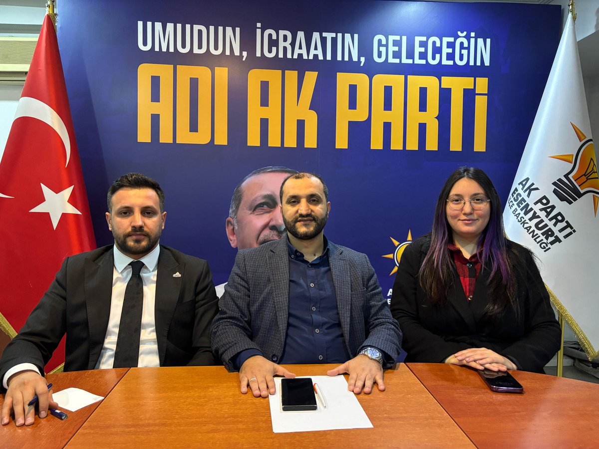 akgencesenyurtt's tweet photo. İlçe Yönetim Kurulu Toplantımızı, İlçe Başkanımız @erhanakdogan56'ın başkanlığında, İlçe Gençlik Kolları Başkan Adayımız @msaygultr 'ün katılımlarıyla İlçe Başkanlığımızda gerçekleştirdik. https://t.co/hmnWq77gov