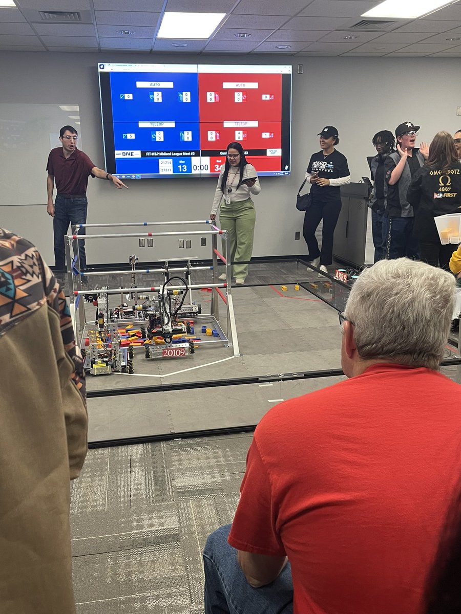 omegabotz's tweet photo. We won our second match 52-29!!!🥳
@Midland_ISD @Legacyrebels @MISDEdFnd @MISD_CTE @LHSmidland_FTC @FIRSTinTexas @FIRSTweets https://t.co/7nIMEAklff