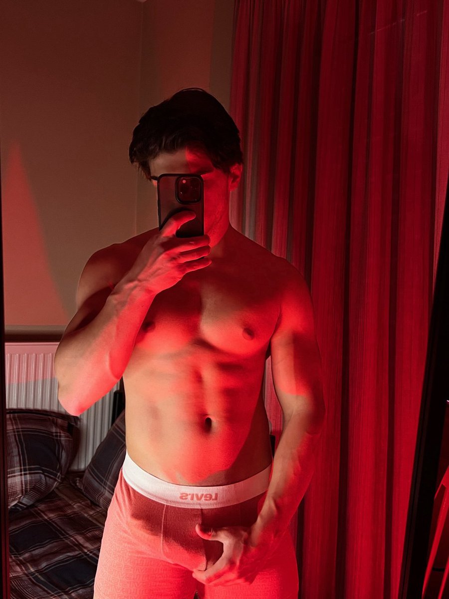 rawhunxho's tweet image. F*ck it, sending 🌶️vids to everyone that types "PLS"