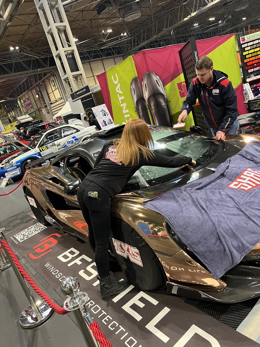 LNGraphicDesign's tweet photo. Had a great time having a go at applying @HexisUKLtd PPF Window Film at @Autosport_Show ๐
#lngraphicdesigns #hexis #ppf #windowfilm #windowprotection #autosportinternational #autosport #asi25 https://t.co/R7y4XKPXcz