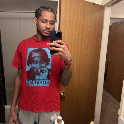 tymackjr's tweet photo. #NewProfilePic https://t.co/5luaCiKD0A