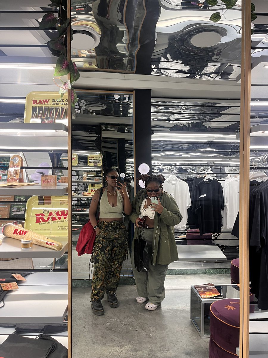 SipWithSips's tweet photo. My enemies brought the rain, but we brought the heat 🔥
@KAYTRANADA x @milkcookiesfest we’re on our way 💋 https://t.co/1LV1CBjUjV