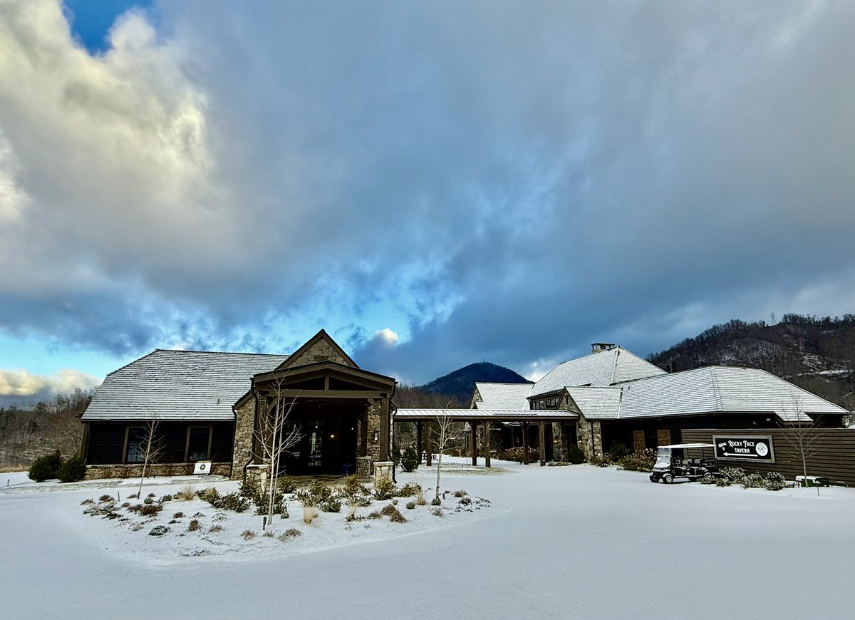 jeremyboone's tweet image. No golf today ⛄️