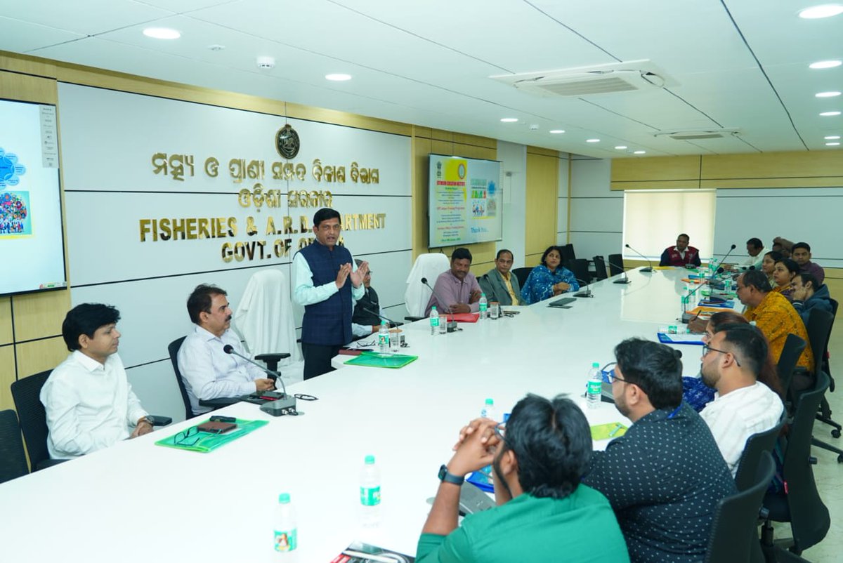 VOTIBBSR's tweet photo. Our training on Communication &amp; Documentation skills for professional excellence meticulously crafted for the DTCs, by EEI, Hyderabad ,inaugurated by the Director, A.H &amp; V.S. Odisha has fostered an unparalleled pedestal of paragon.
@dahvsodisha @farddepartment @GokulanandaBJP https://t.co/YXNtOiGgH0