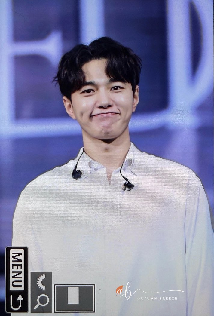 ๊ฐ์๋ฐ๋๐ ๐๐ฎ๐ญ๐ฎ๐ฆ๐ง ๐๐ซ๐๐๐ณ๐ tweet media