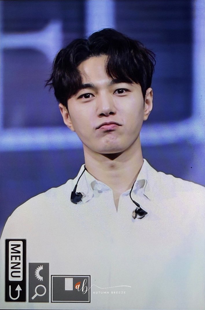 ๊ฐ์๋ฐ๋๐ ๐๐ฎ๐ญ๐ฎ๐ฆ๐ง ๐๐ซ๐๐๐ณ๐ tweet media
