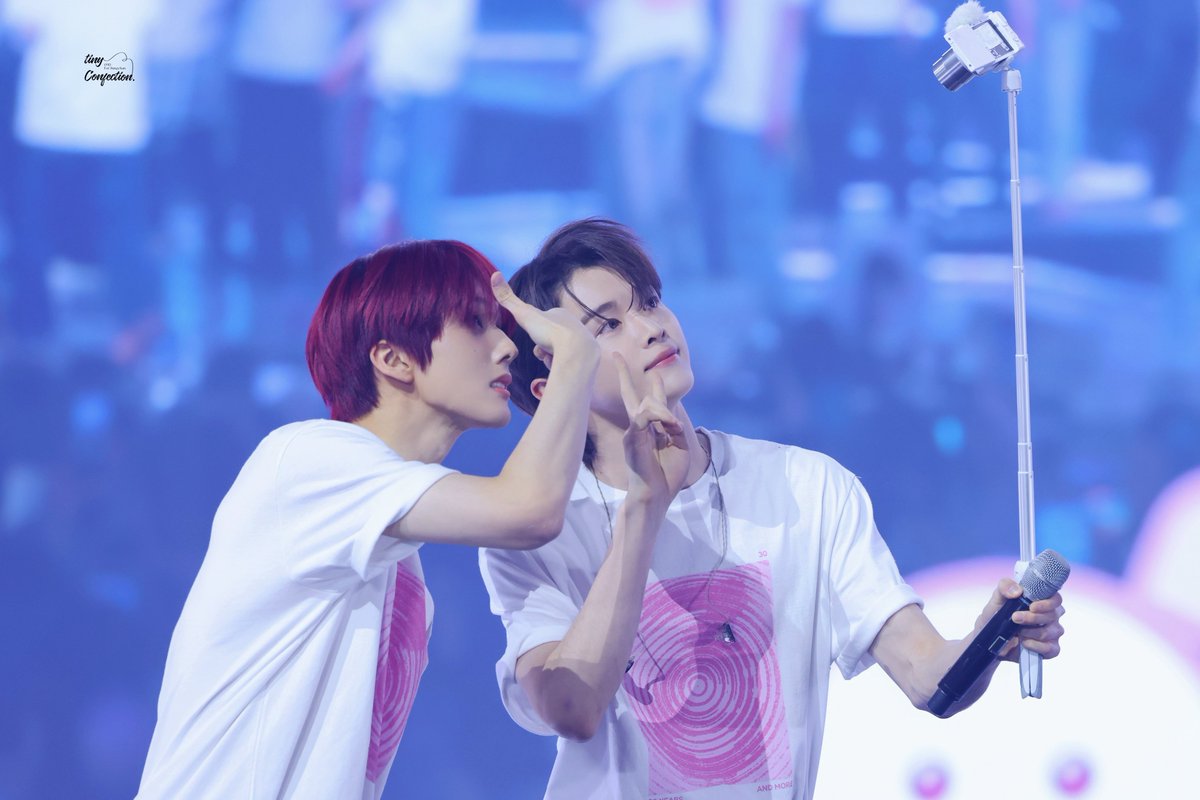 tinyConfection's tweet photo. 250111 SMTOWN-DAY1🩷
#성찬 #SUNGCHAN #ソンチャン 
#RIIZE #라이즈 https://t.co/M8SVrrEcOy