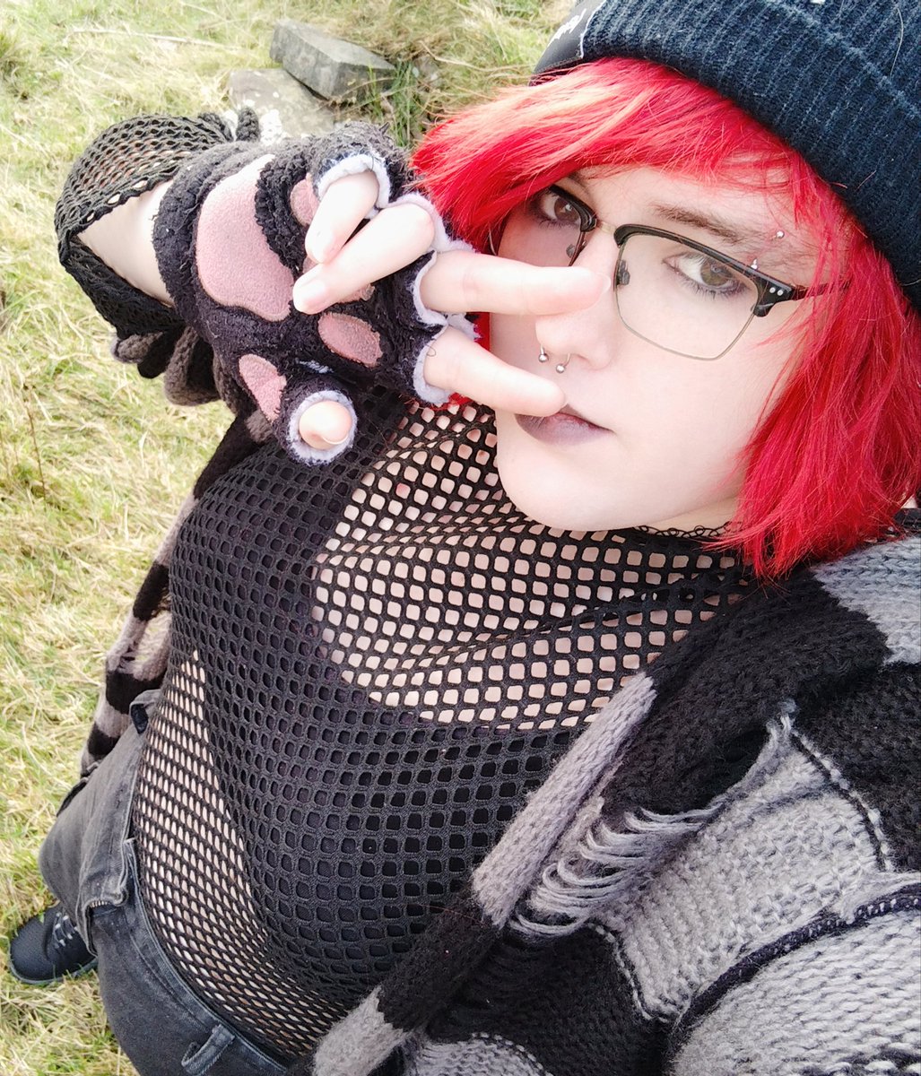 KiwiSoggy's tweet image. hai im kiwi :3 shitposter of bio/ML/coding, trains models develops games and makes art sometimes. really into uses of AI in modeling transcriptional regulation
soggykiwi.itch.io
CW: SH, drug use, and boobs