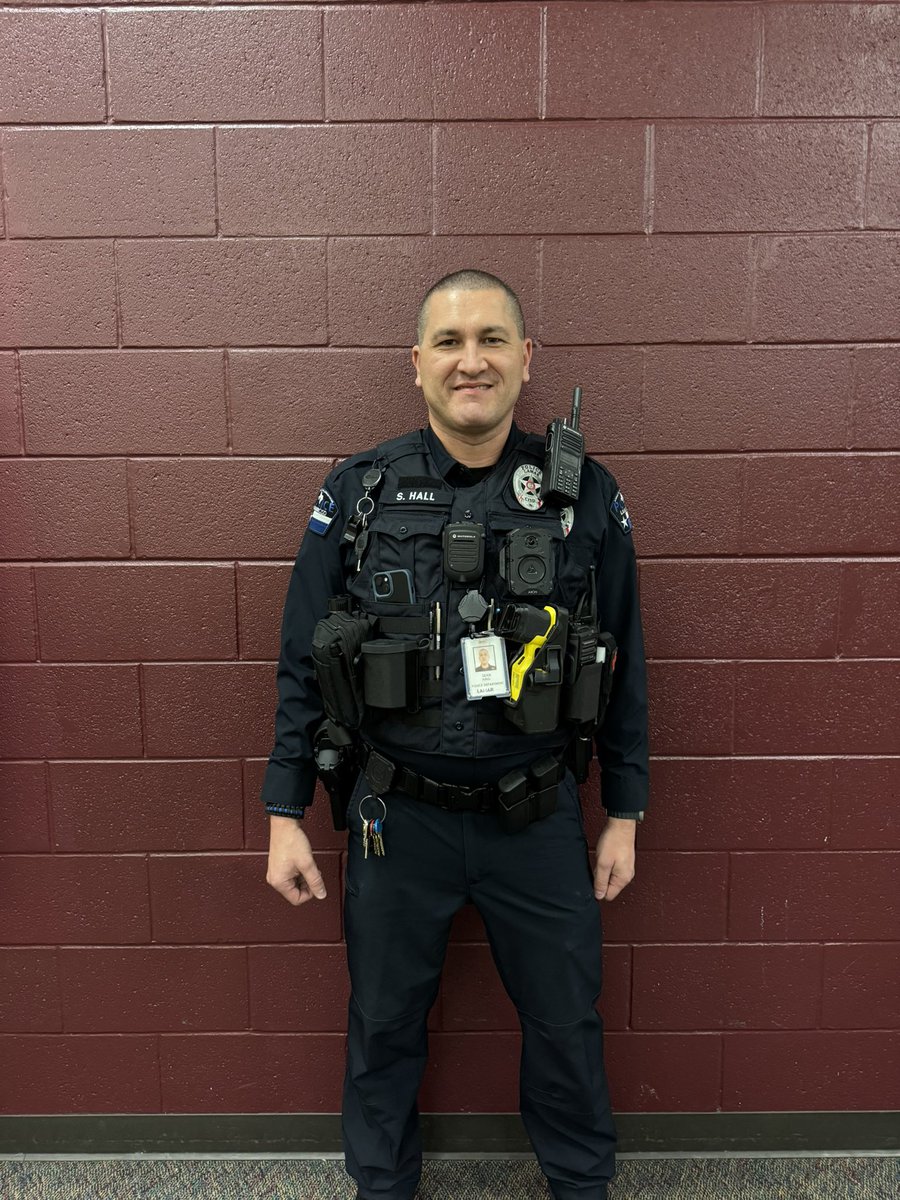 We love and appreciate Officer Hall for his dedication to our Longhorn Family! #LawEnforcementAppreciation 🤠❤️