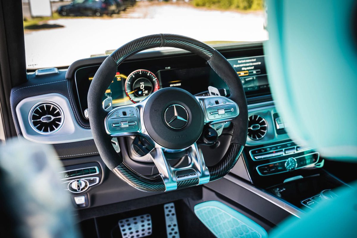 BRABUS B800 Tiffany Blue for sale at bit.ly/4afN3e1
#LuxuryPulse