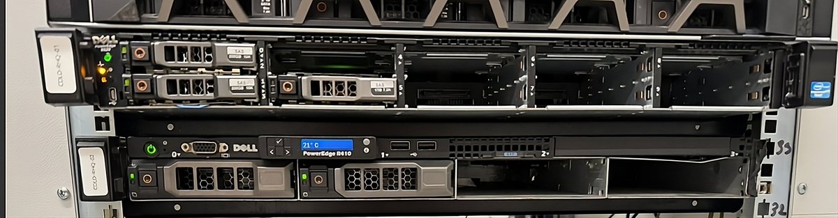 rhqnetwork's tweet photo. 📢 Ne-am mutat în NXDATA-1, un datacenter Tier III de top din România! 🌐 Cu 3 conexiuni redundante de 10 Gbps (DIGI | Orange | CDN77), oferim viteză, stabilitate și uptime premium. Infrastructură modernă, securitate 24/7 – #RHQNetwork ridică standardele! 🚀 #Hosting #Tech https://t.co/AgZ4KwlU4D