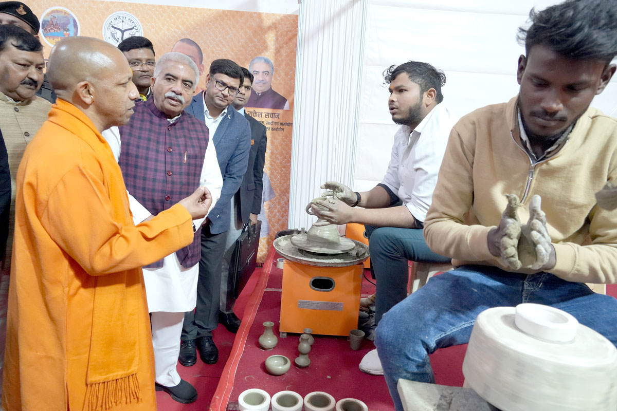 Yogi Adityanath tweet media