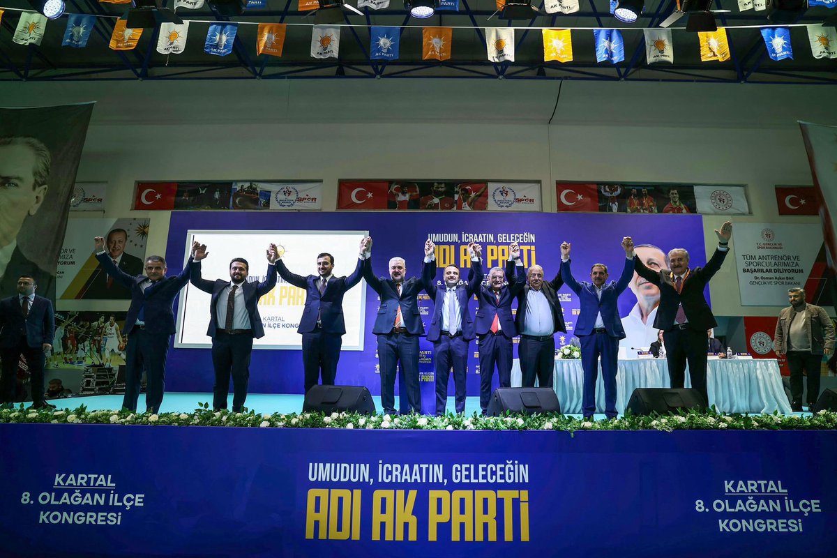 abdullahozdemir's tweet photo. Umut, icraat ve geleceğin partisi AK Parti, Kartal’ın desteğiyle istikbal yolculuğumuza daha güçlü adımlarla yürüyecek.

Bugüne kadar verdiği emekler için Nimet Gündoğdu Başkanımıza çok teşekkür ediyorum. Bayrağı devralan Haydar Göksoy Başkanımızı kutluyorum. Yalancı baharı yaşatanlara karşı birlik, beraberlik ve kardeşlik ruhuyla mücadele edeceğiz.

@KartalAKParti
@haydargoksoy 
@nimetgundogdu