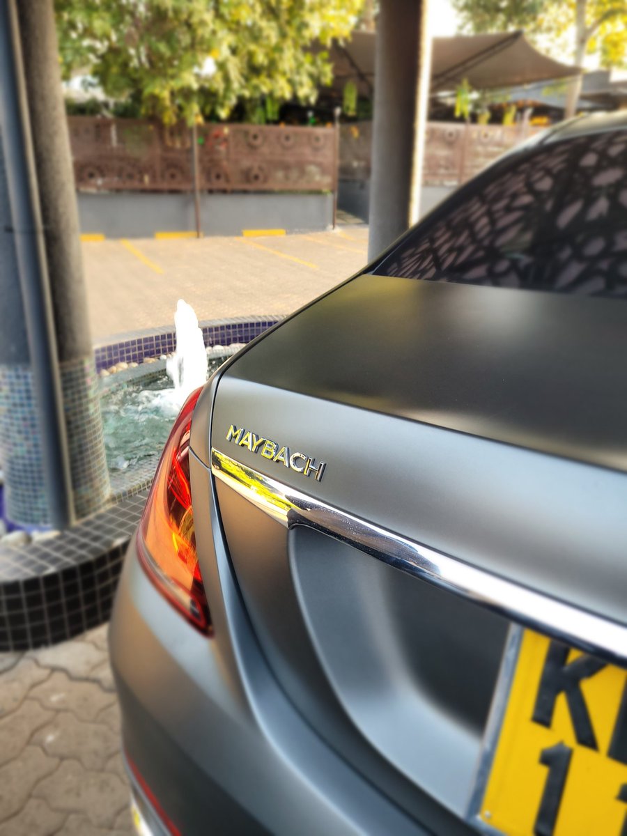 johnnieflexor's tweet photo. Maybach Comfortable🚘💥💫🤲🙏🏽 https://t.co/X0CzC2CWD4