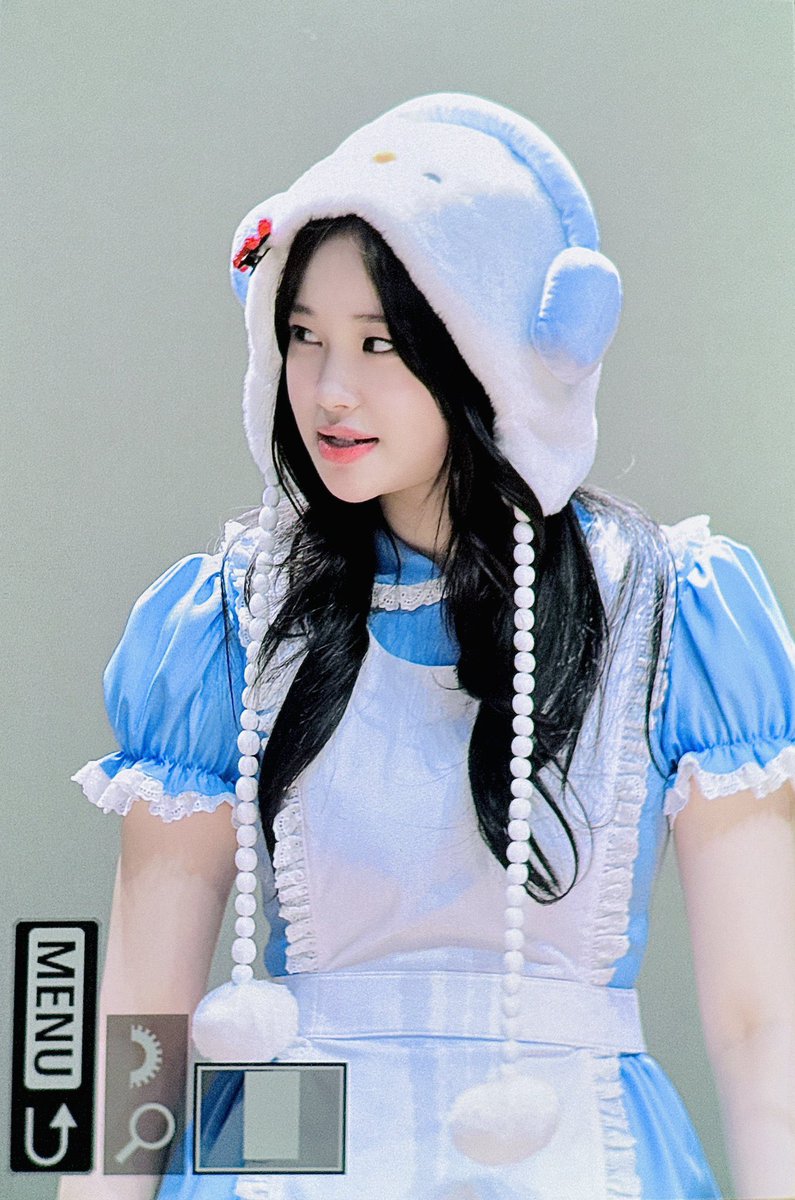 yeppeossong's tweet photo. Why was Jihan so angry today lmao https://t.co/QDV1kyfIbV