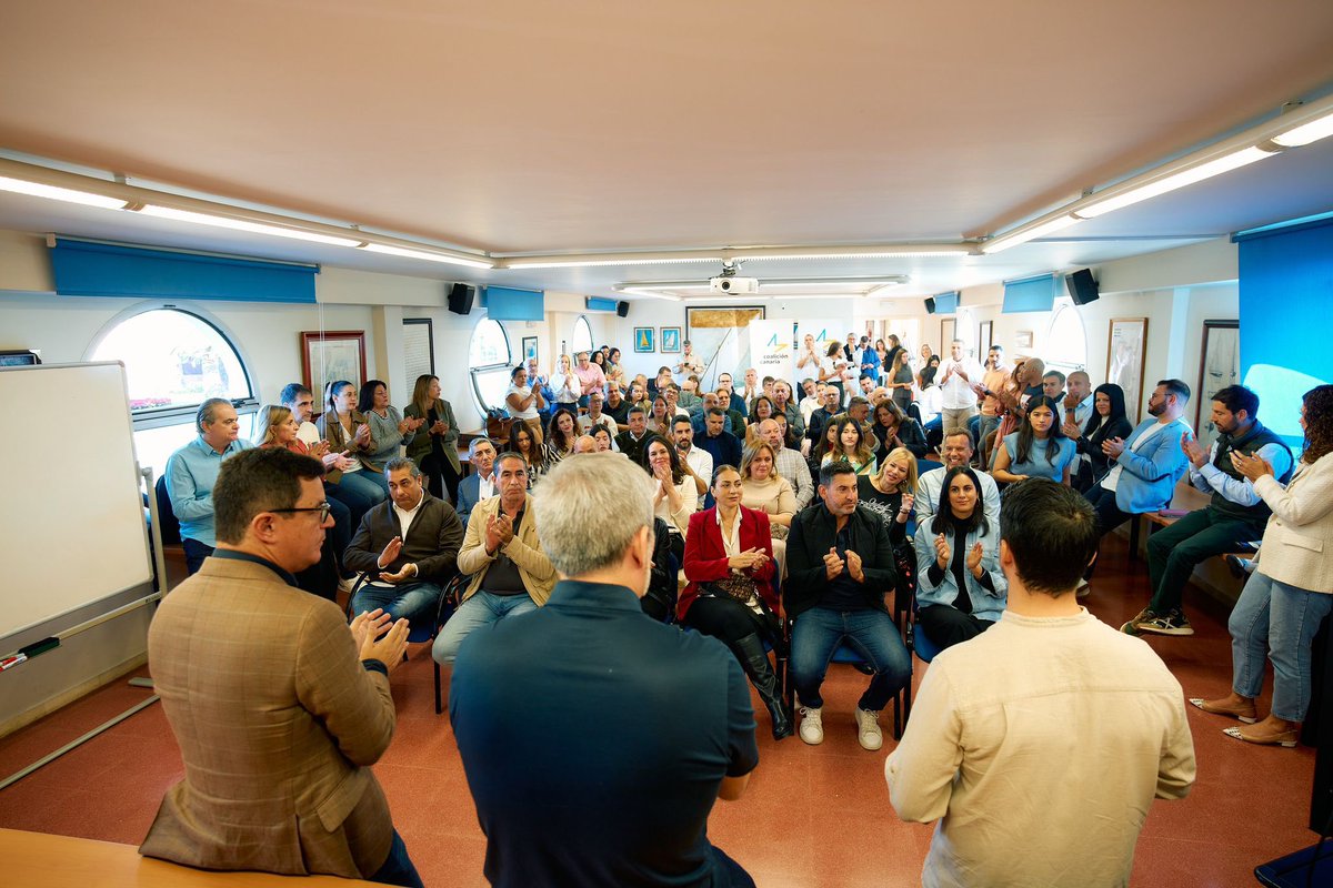 ▪️CC abre el debate del VIII Congreso para “construir la Canarias del futuro”

<a href="/fclavijobatlle/">Fernando Clavijo</a> apela a un nacionalismo “fuerte y unido” para “seguir luchando por los derechos de esta tierra en Madrid”