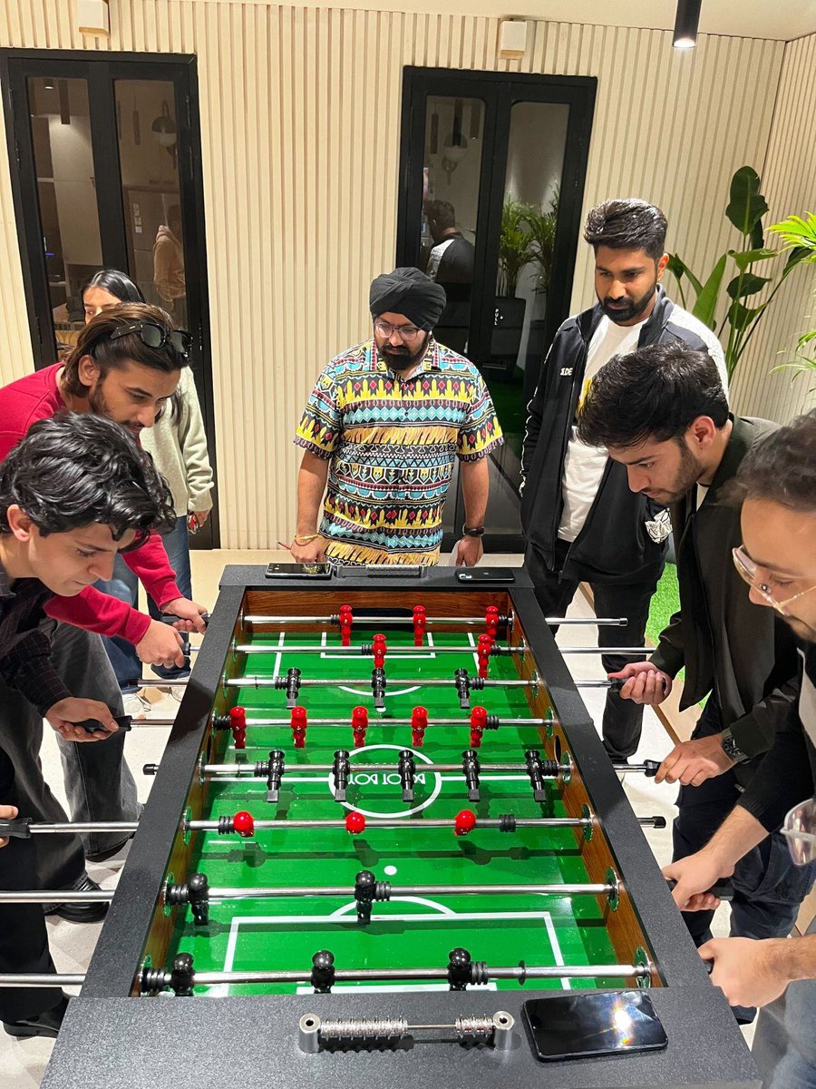 One Impression tweet media