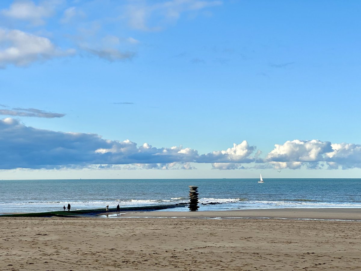 JohnD025's tweet photo. Oostende 15:00 #vrtweer https://t.co/zyEXwbjfEG