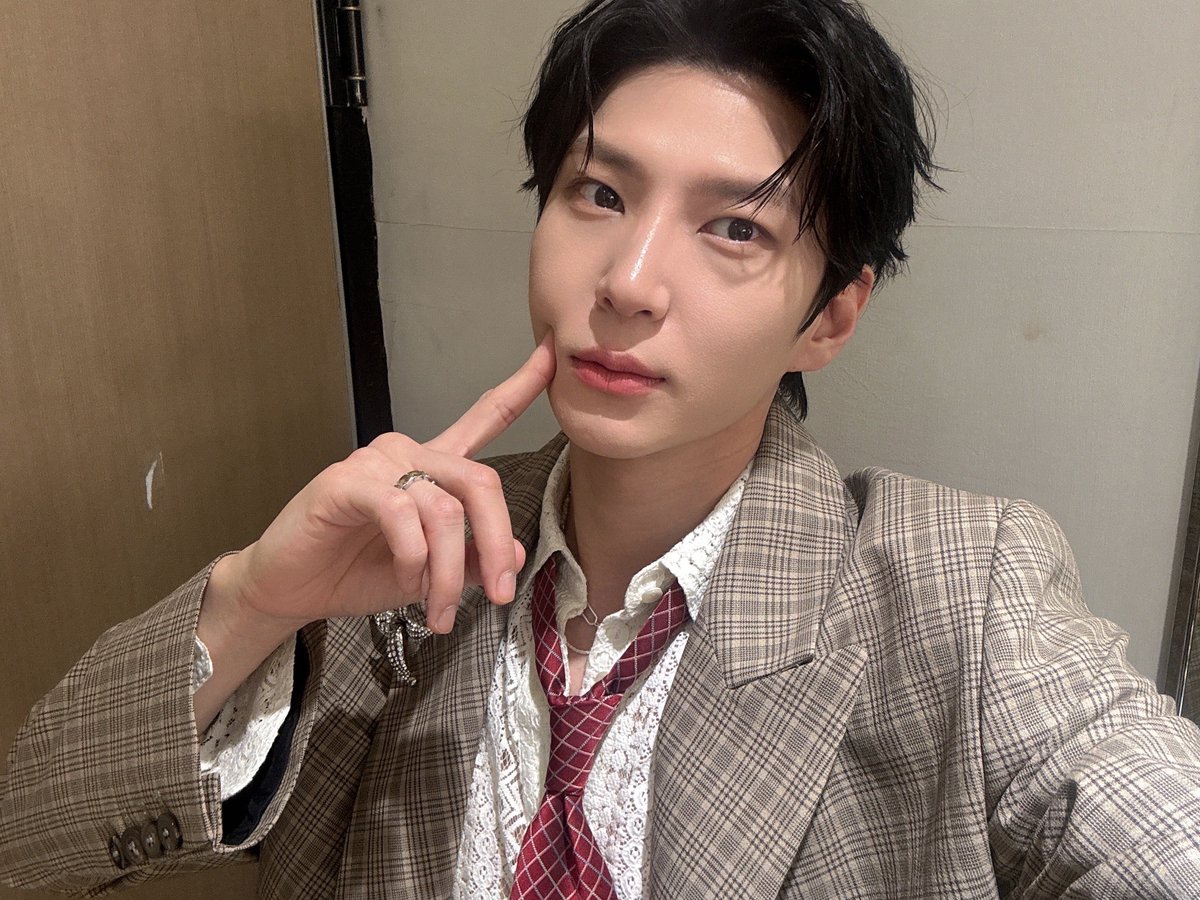OfficialJTW_LEO's tweet photo. 2025 LEO FAN CONCERT
[TAKE 운] IN TAIPEI

대만에서 만난 별빛 뮤즈들
항상 그 자리를 지켜줘서 고마워요
모두 오래가자 오래보자💙

#레오 #LEO #정택운 #JUNGTAEKWOON
#TAKE운 https://t.co/n1mSUyBsZD