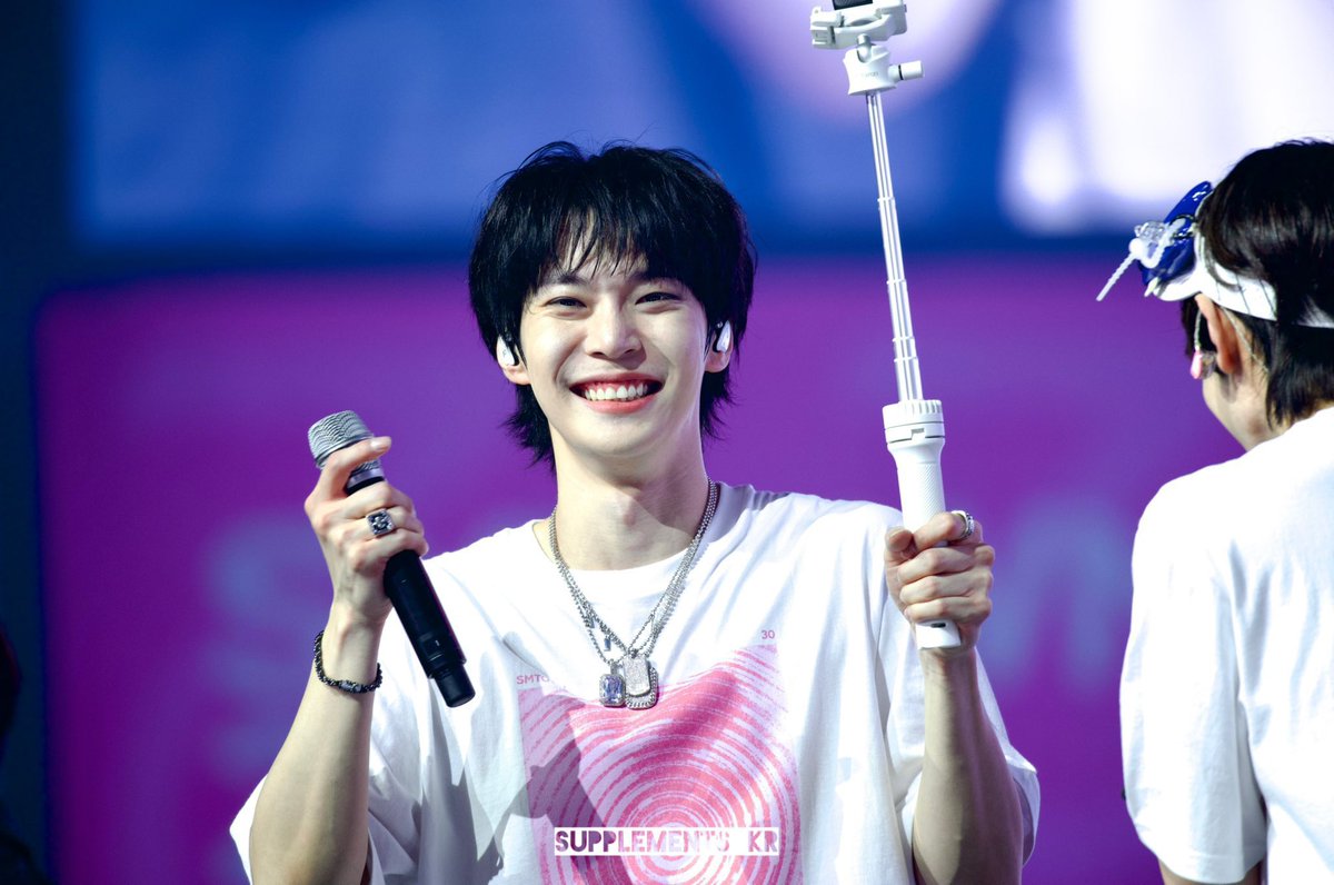 โดยองยิ้มแบบนี้ โลกทั้งใบของฉัน ㅠㅠㅠㅠ
