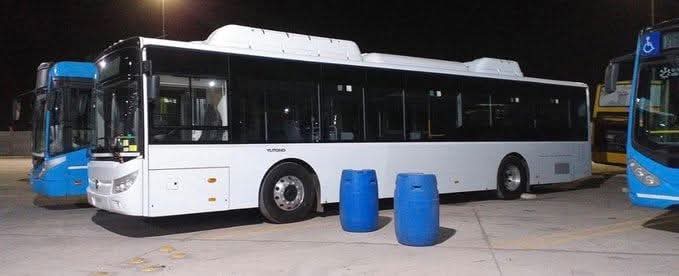 Diego_daniel404's tweet photo. @BuseswebRosario Yutong "eléctrico" en las instalaciones de la empresa https://t.co/vJTvehbD2t