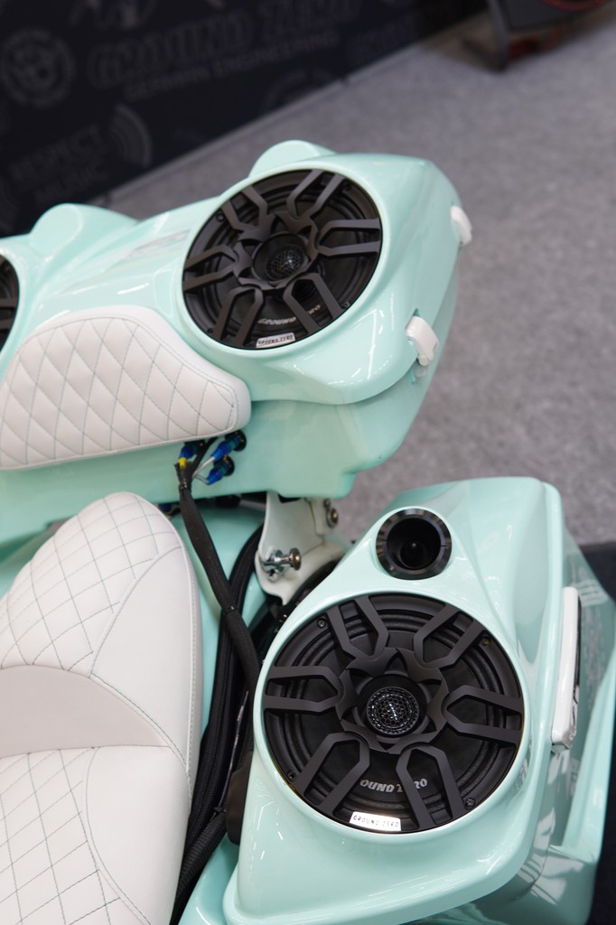 Sound-Upgrade für dein Motorrad mit den Ground Zero, Rockford Fosgate und DD Audio Harley Kits! 

➡ masori.de 🛒
💵 Immer am günstigsten
🔊 Die größte Auswahl am Markt
🅾️% Finanzierung
📦 Kostenloser Versand ab 50€