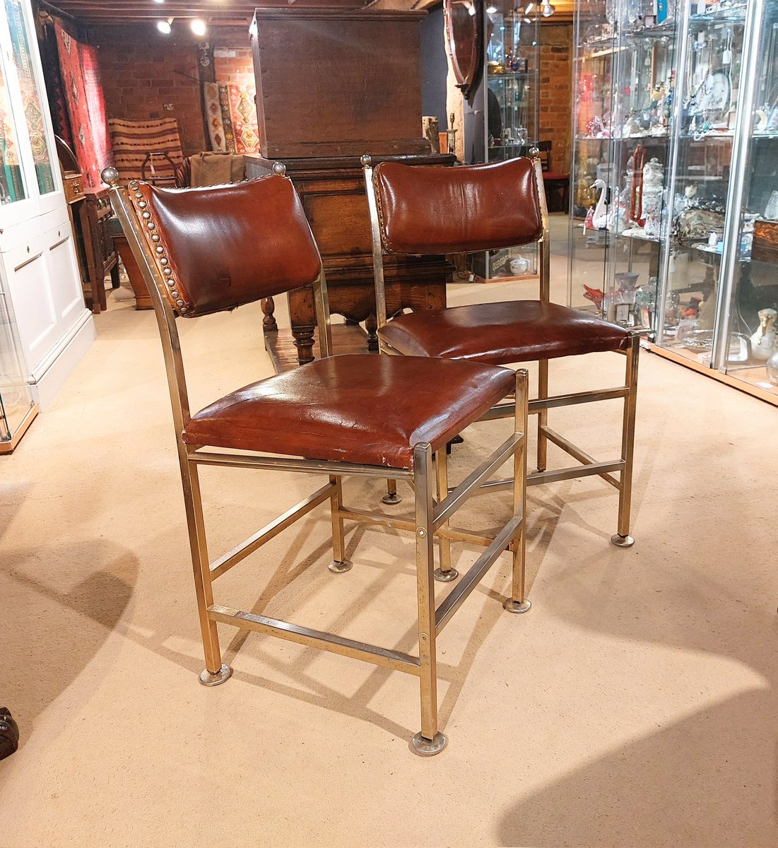 eversleybarn's tweet image. #retrochairs #midcenturychairs #pinechest #vintagebasket #mahoganysidetable #judismithantiques #eversleybarnantiques