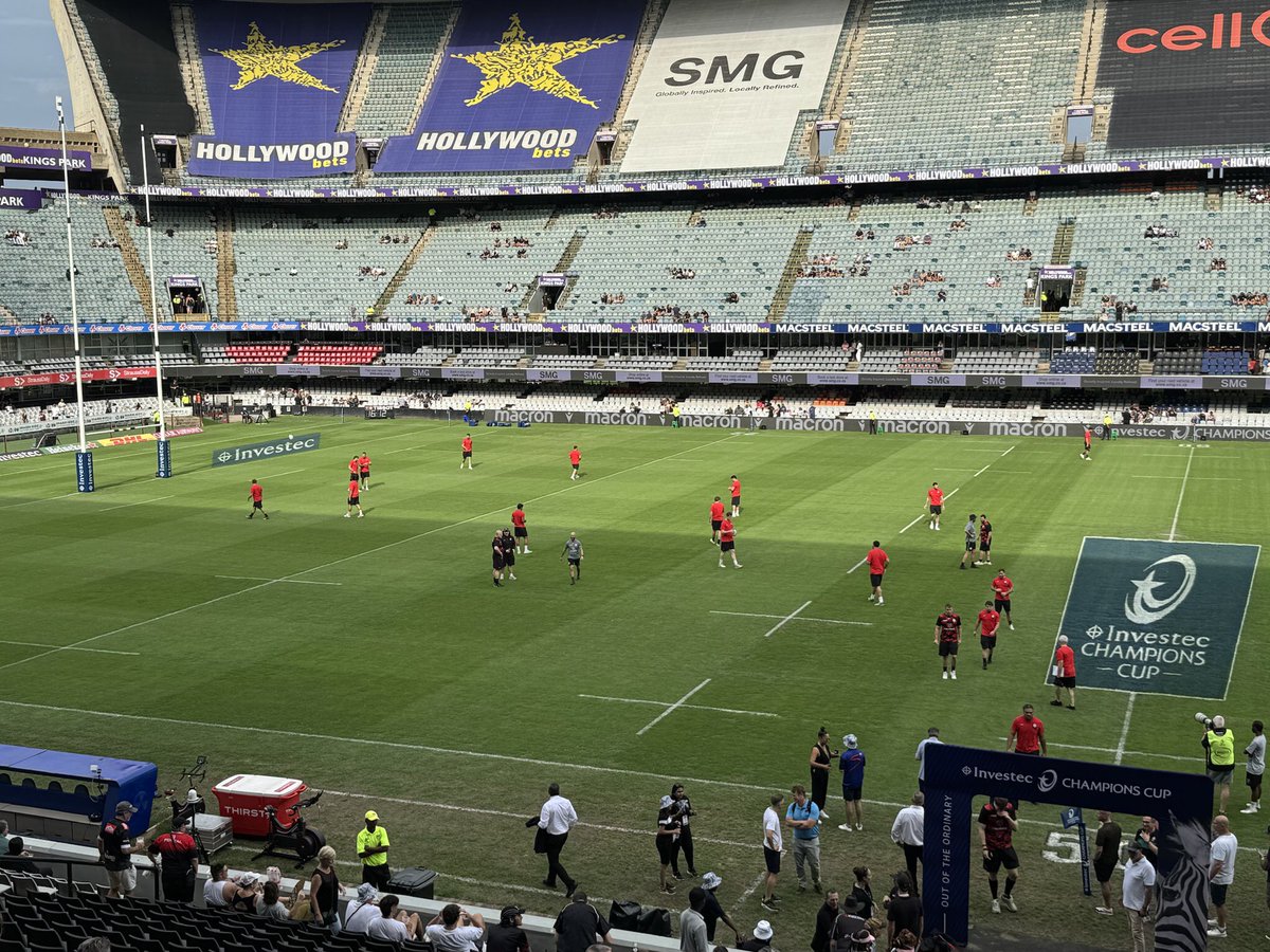 WinnyClaret's tweet photo. Les Toulousains sont entrés dans la cage à requins 🦈🇿🇦🔴⚫️🇫🇷 #ChampionsCup @lequipe https://t.co/I6g6pY2SvM