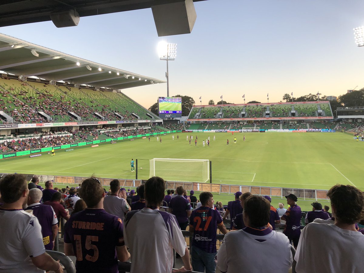 Moffoa's tweet photo. Absolutely superb performance tonight. Battled for every ball from first minute to the last. We looked the better side despite the league positions. Well done Glory let’s have the same on Tuesday. https://t.co/buH1ww6dHP