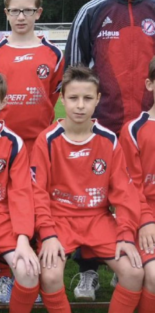 gheyeeg's tweet photo. Heute guter 3:1 Sieg Männer weiter geht’s #RhedaDevils #AufGehts #KommNu #zehnerwieerimbuche steht #2assists #greekboy #turkishboy https://t.co/a3l1LZa5iM