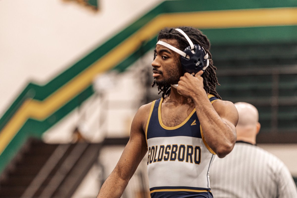 imthebigErn's tweet photo. Goldsboro High wrestling https://t.co/OHN6IOBQRS