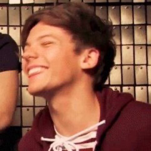 louieslovebot's tweet photo. https://t.co/mUZ5aJ5ptG