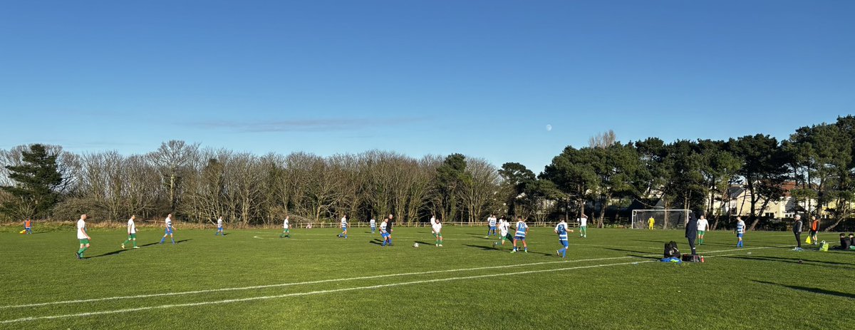 trinityfsc's tweet photo. @TonyIncenzo Stunning day for it in Jersey with @trinityfsc against @RozelRovers https://t.co/Gokch4Ge6k