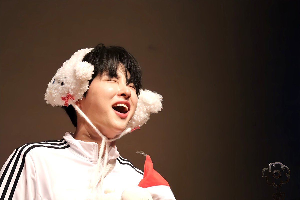 anko_0u0's tweet photo. 온리원오브
리에 팬싸 🐶🤍🎅
Dec 7th , 2024
#OnlyOneOf #온리원오브
#オンリーワンオブ #Rie #리에
#リエ #이성호 #성호 #onlyoneofrie #onlyoneof #팬싸 #대면
#meetevent #kpop
@OnlyOneOfmember
@OnlyOneOf_twt https://t.co/WX7de3N6ur