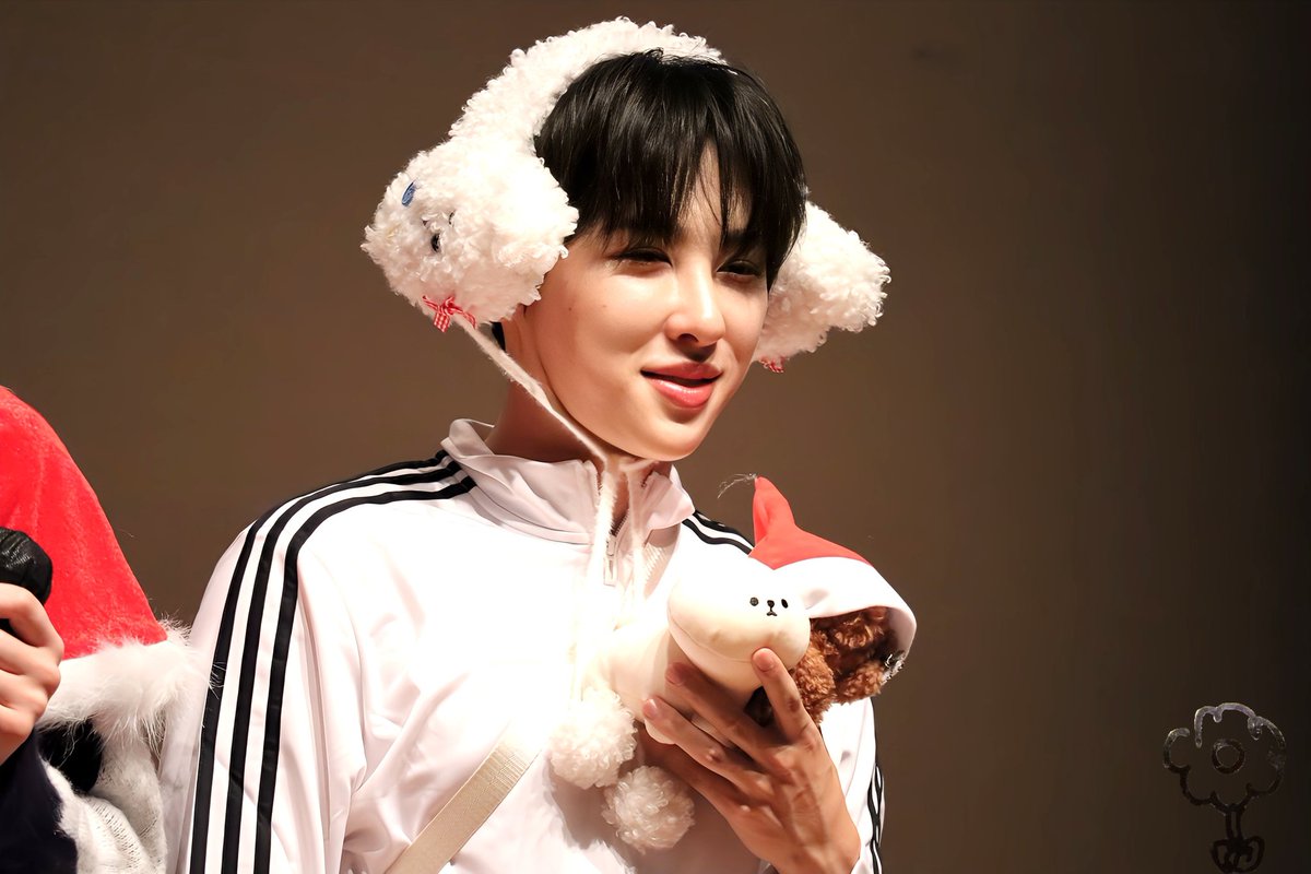 anko_0u0's tweet photo. 온리원오브
리에 팬싸 🐶🤍🎅
Dec 7th , 2024
#OnlyOneOf #온리원오브
#オンリーワンオブ #Rie #리에
#リエ #이성호 #성호 #onlyoneofrie #onlyoneof #팬싸 #대면
#meetevent #kpop
@OnlyOneOfmember
@OnlyOneOf_twt https://t.co/WX7de3N6ur
