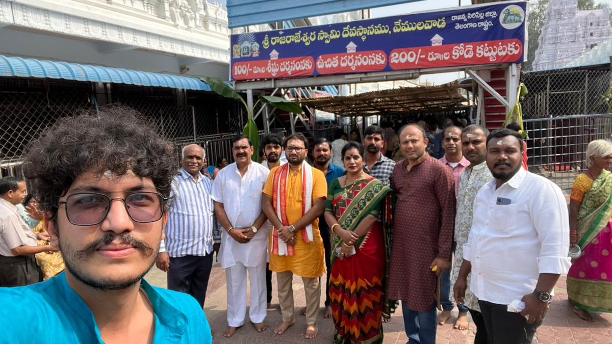 daramonigirish's tweet photo. Selfie with Temple కార్యక్రమంలో భాగంగా చిత్రగుప్త్ గిరీష్ దారామోని పుట్టినరోజు సందర్భంగా  11-01-2025 నాడు  వేములవాడ,   కొండగట్టు మరియు  ధర్మపురి దేవాలయాలను  దర్శించుకొని వాల్మీకి ఆవాసము సేవాభారతి జగిత్యాల లో అనాధ పిల్లలకు పుస్తకాలు డొనేట్ చేయడం జరిగింది.
@thechitragupth https://t.co/Uxu4p9w867