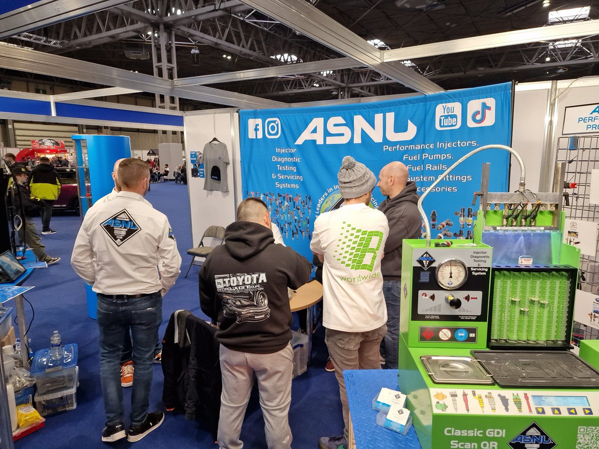 Autosport_Show's tweet photo. From the #PerformanceHall to the #MotorsportHall and the #F1Grid, #AutosportInternational is packed with flavour and loads of like-minded #motorsport fans to talk meet! Suppliers, #raceteams, #racingdrivers and #autosport #celebrities abound! https://t.co/tN3Szwh5gF