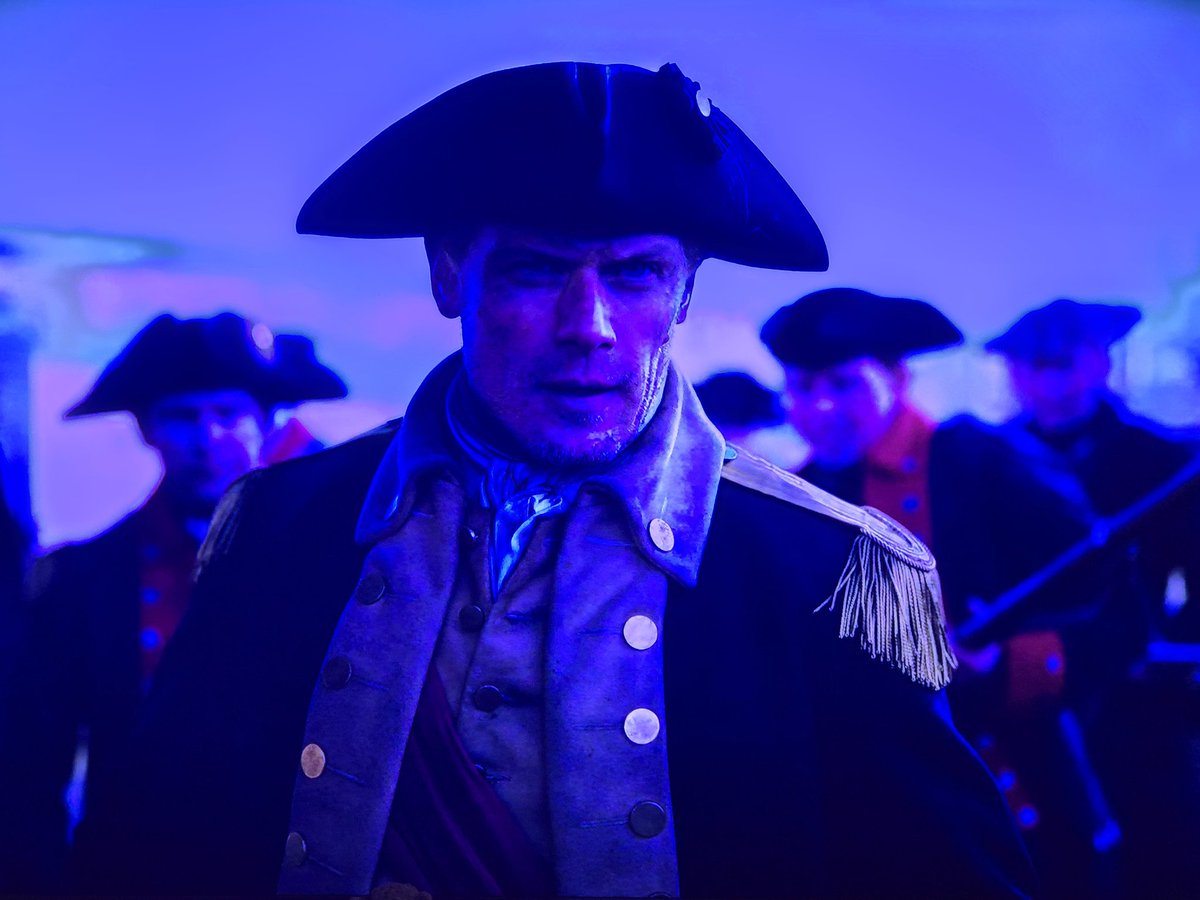 AngelaRyanMe's tweet photo. I challenge anyone to watch this scene where James Fraser goes from a 55 year old Army General in complete control to looking like a terrified young boy who's world is falling down around him to tell me @SamHeughan is not one of the most talented emotive actors of his generation.